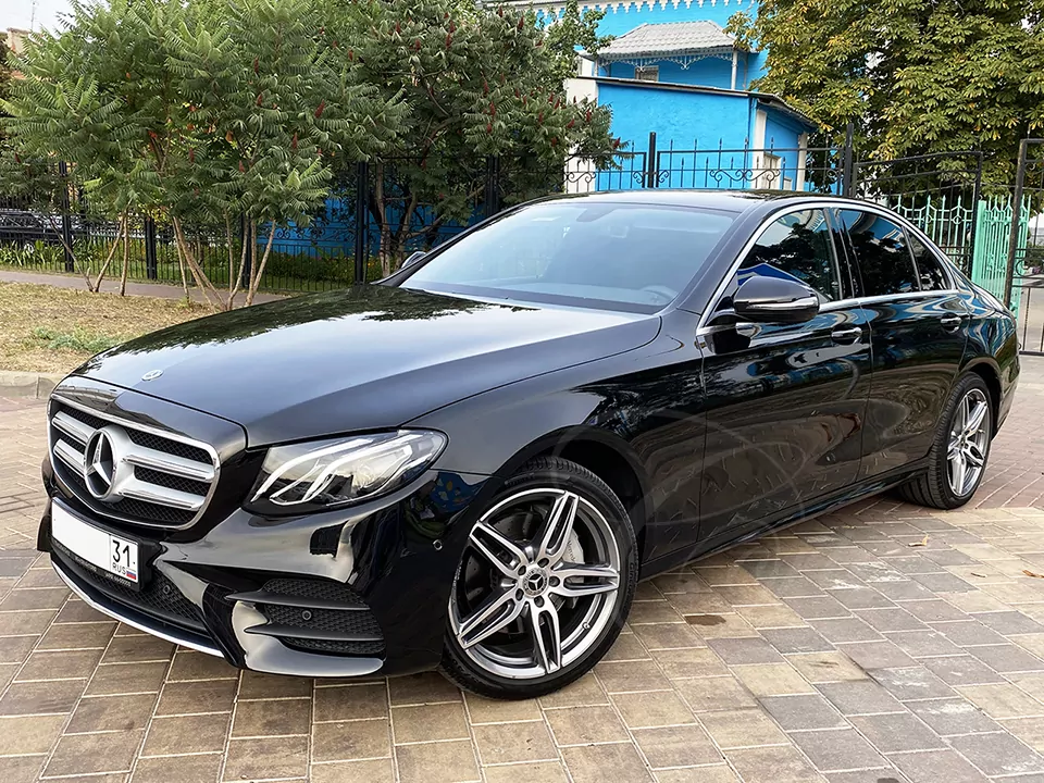 Mercedes-Benz E W213 (black)