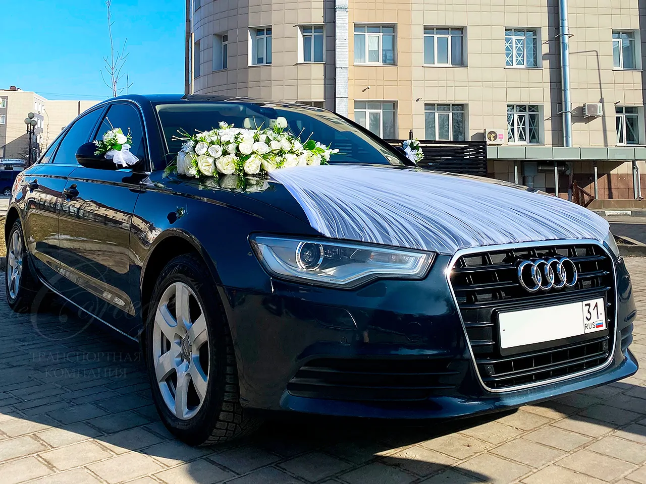 Audi A6 C7 (black)