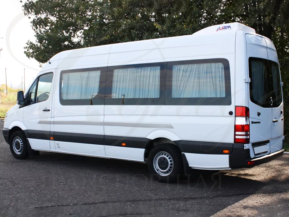 Mercedes-Benz Sprinter (white, 18 seats)