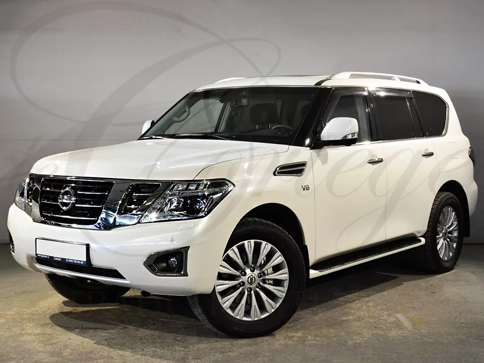 Nissan Patrol (white)