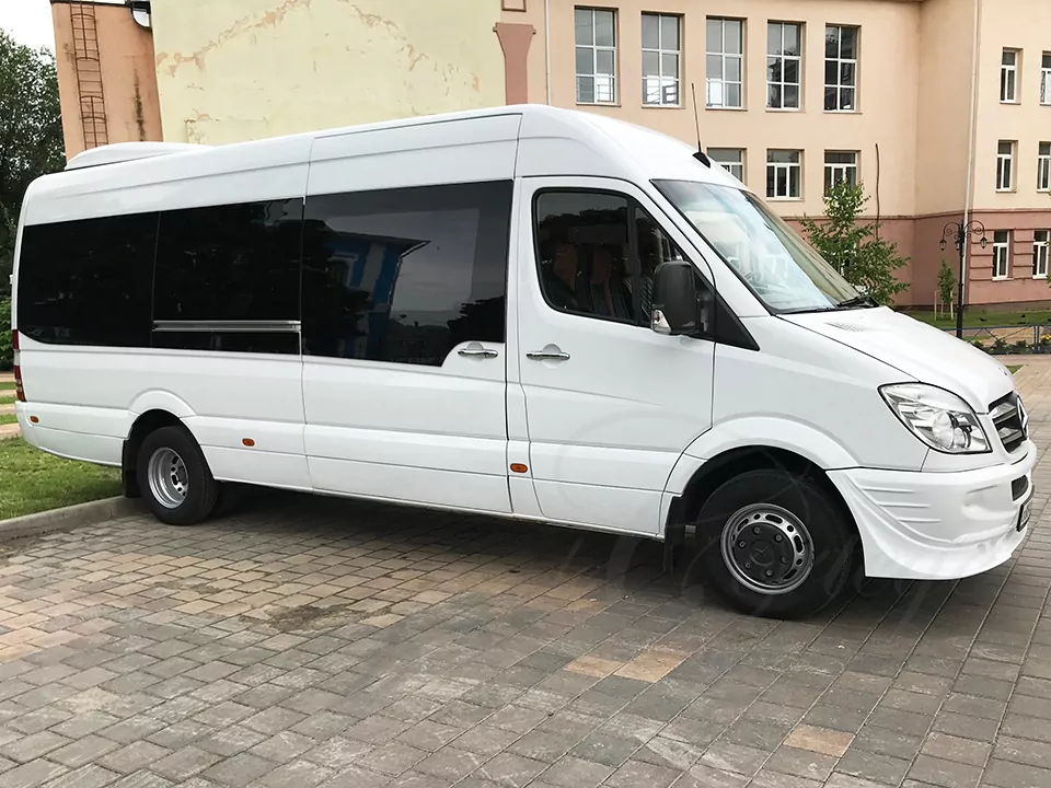 Mercedes-Benz Sprinter VIP (white, 20 seats)