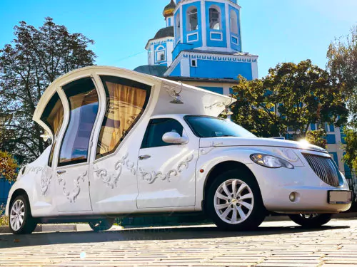 lim Chrysler Carriage (white)