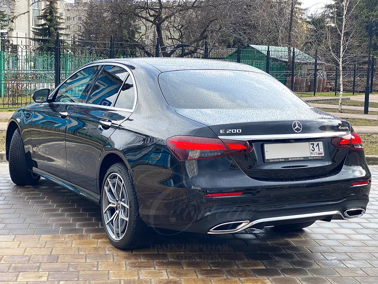 Mercedes-Benz E W213 R (black)