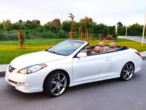 Toyota Solara cabrio (white)