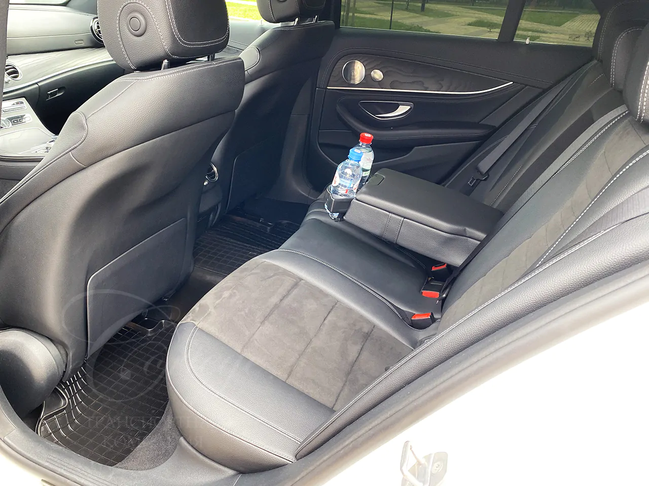 Mercedes-Benz E W213 (white)