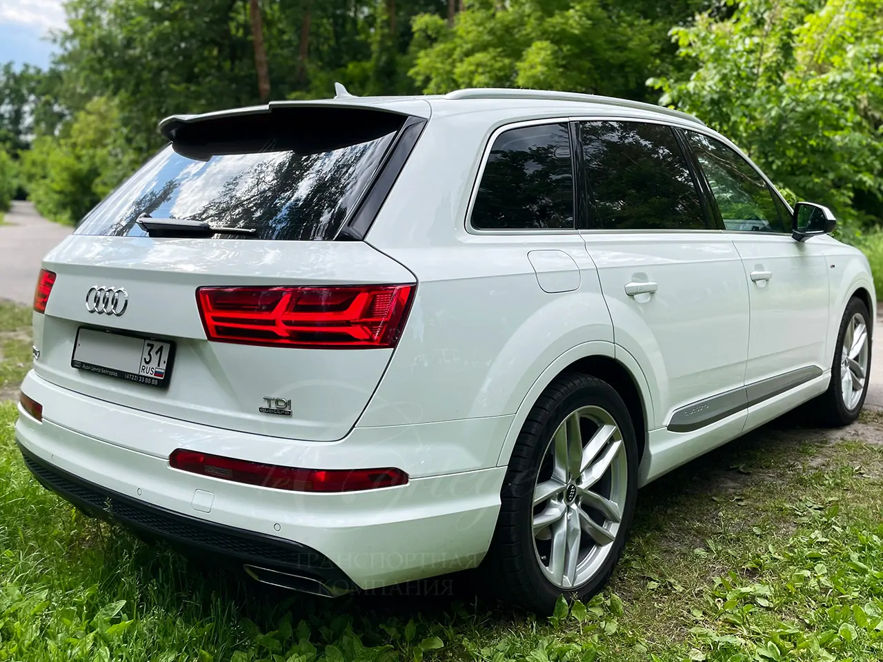 Audi Q7 4M (white)