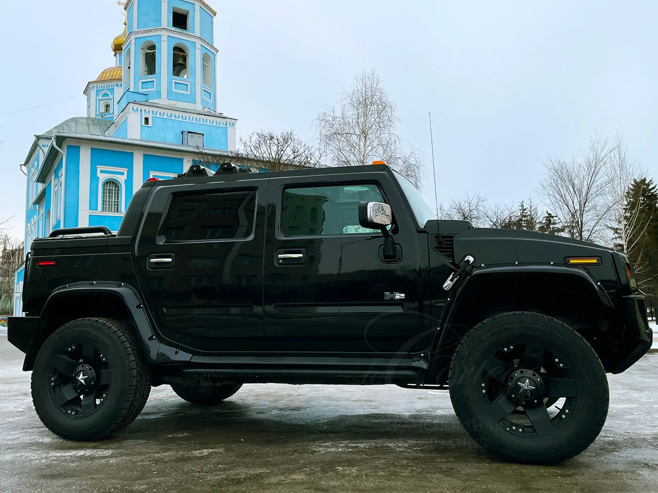 Hummer H2 (black)