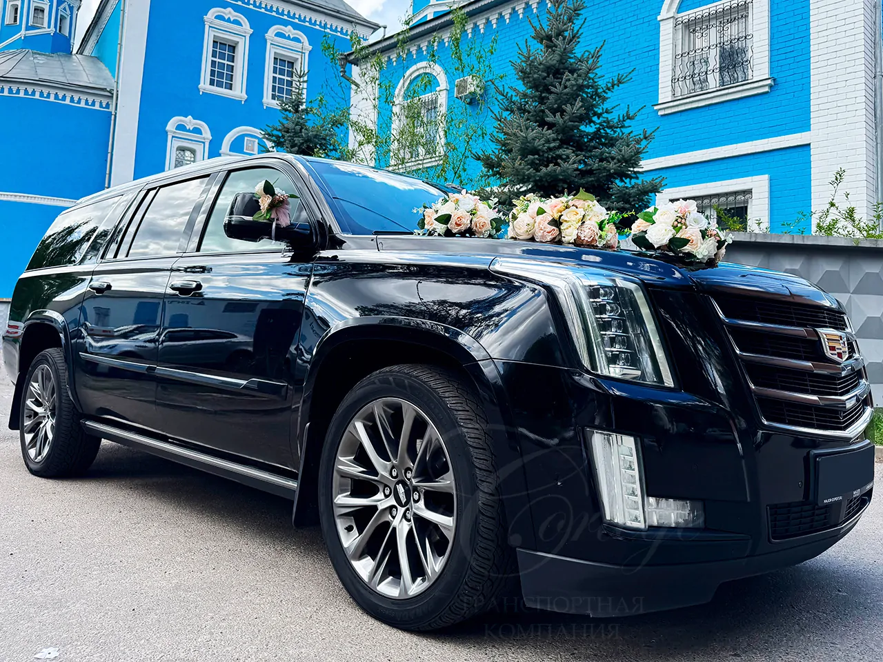 Cadillac Escalade ESV (black)