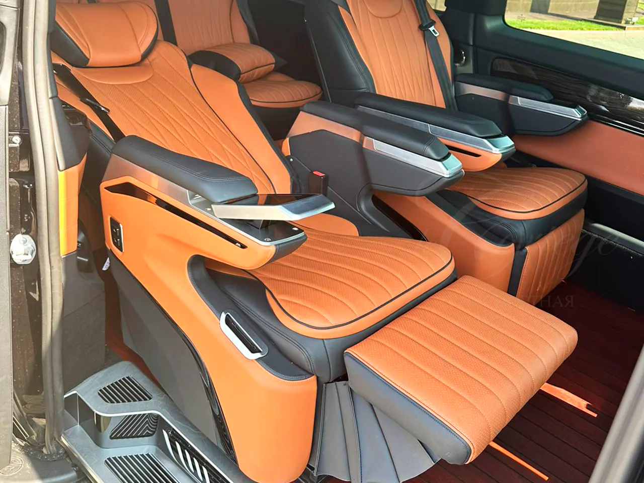 Mercedes-Benz V (VIP, 5 seats)
