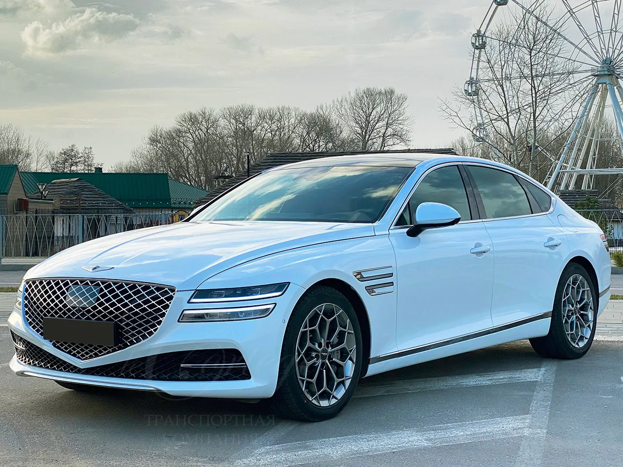 Genesis G80 (white)
